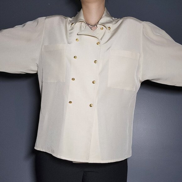 Vintage 70s pirate cream button-up shirt with pointy collar and gold buttons - Picture 8 of 16